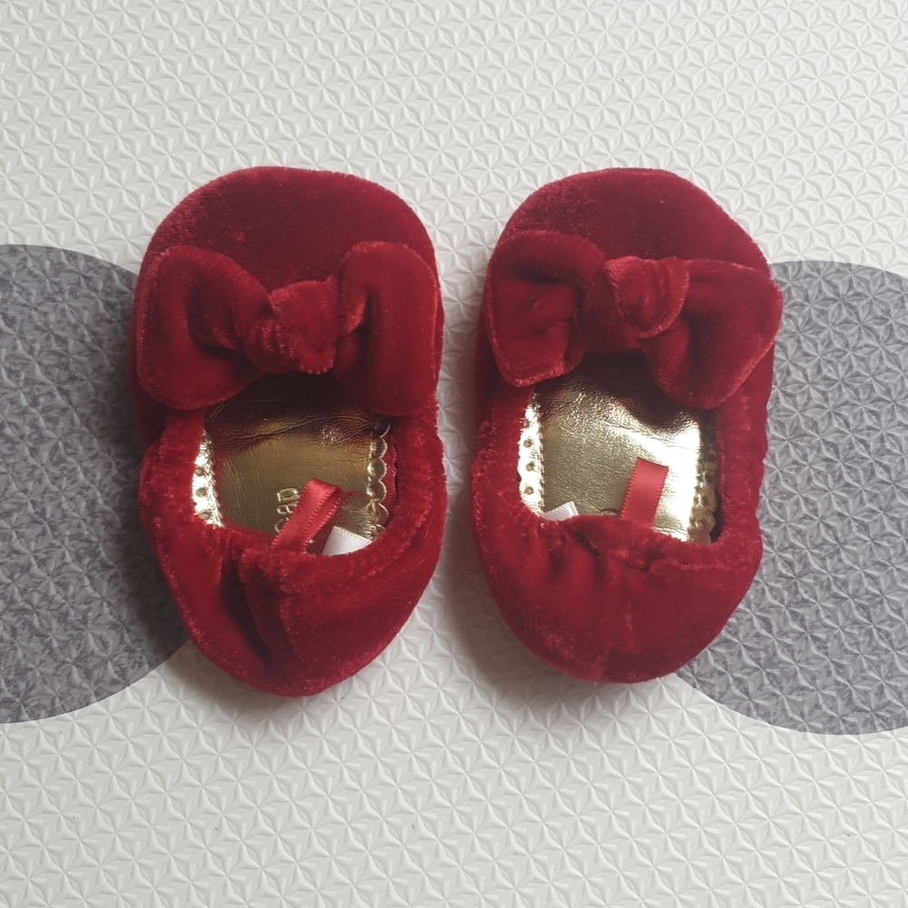 BabyGap Red bow velvet shoes